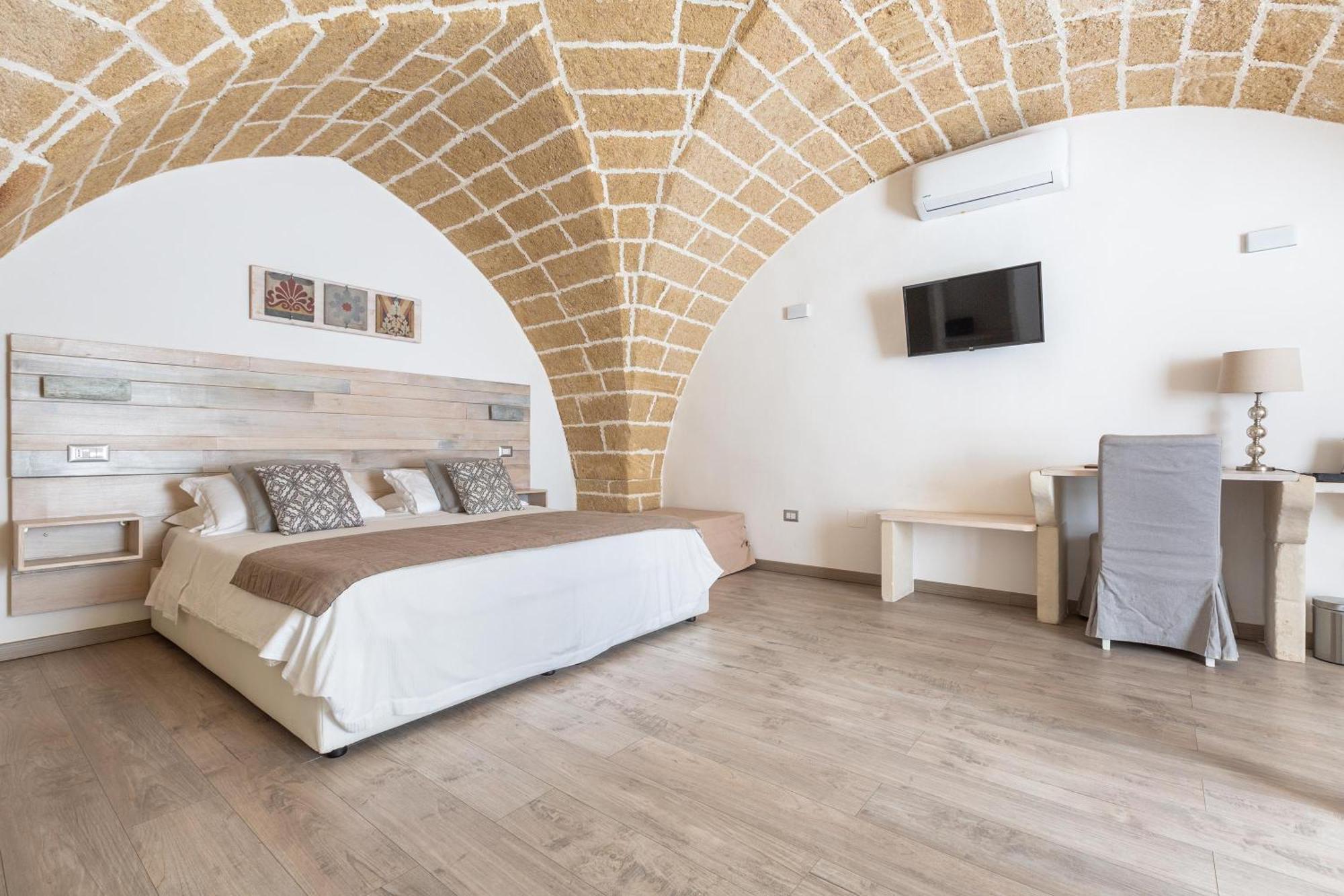 Clara Domus Bed and Breakfast Gallipoli Εξωτερικό φωτογραφία