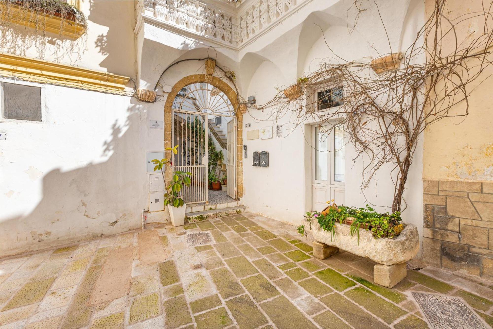 Clara Domus Bed and Breakfast Gallipoli Εξωτερικό φωτογραφία